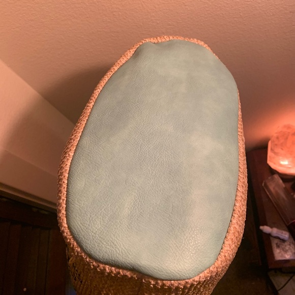 COPY - Disney/Her Universe Peter Pan Tote Bag - Picture 3 of 8